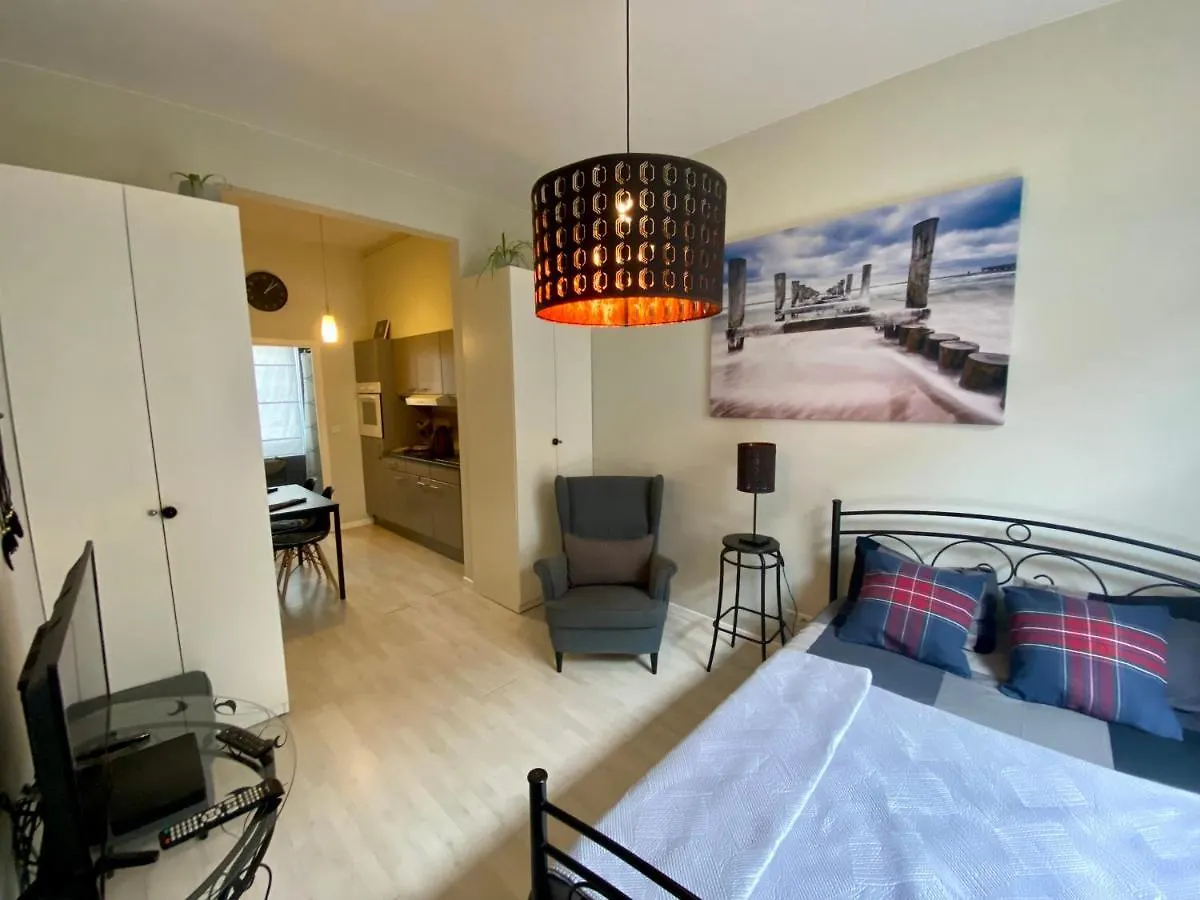 Petit Appartement Jourdan Eu contacts