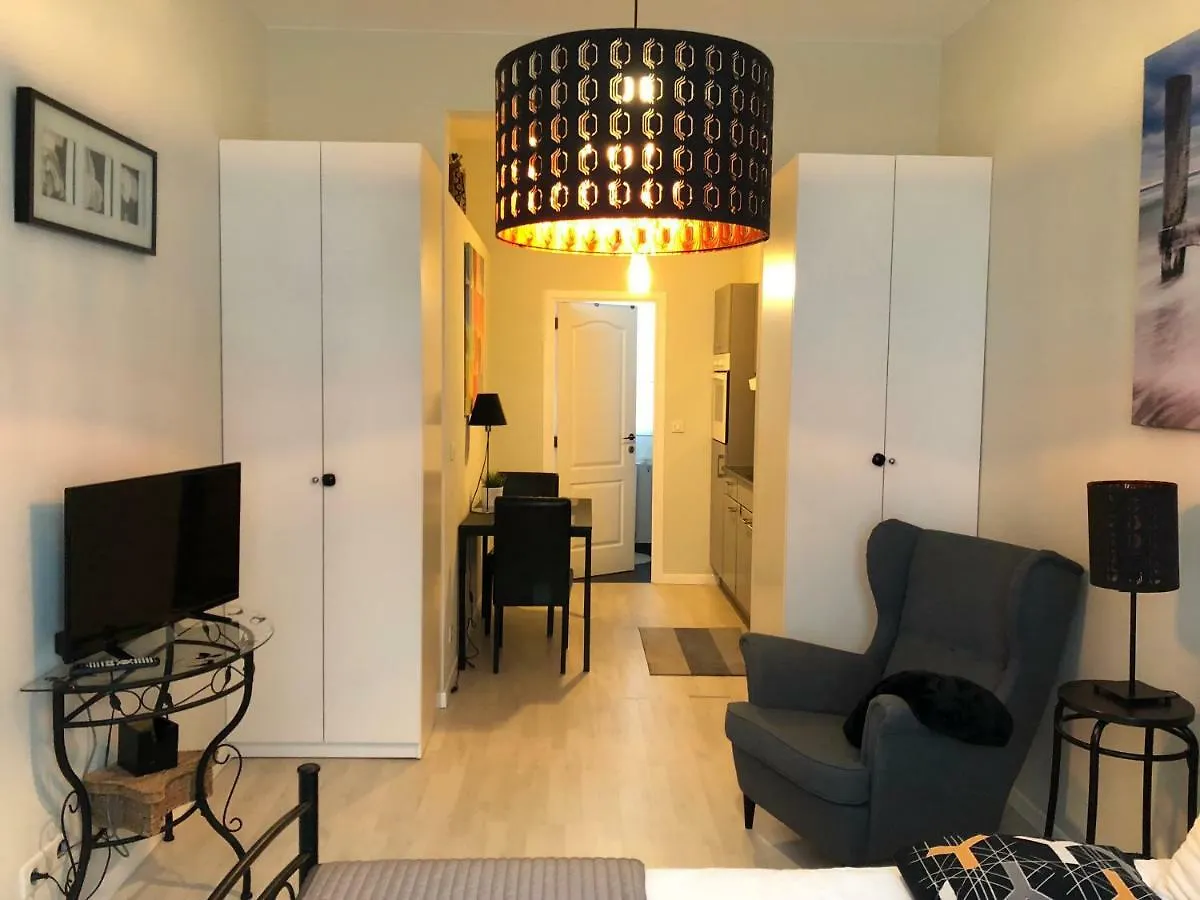 Petit Appartement Jourdan Eu Belgium